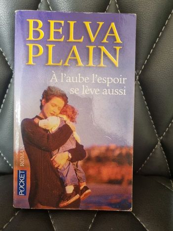 Livre belva plain à l'aube l'espoir se lève