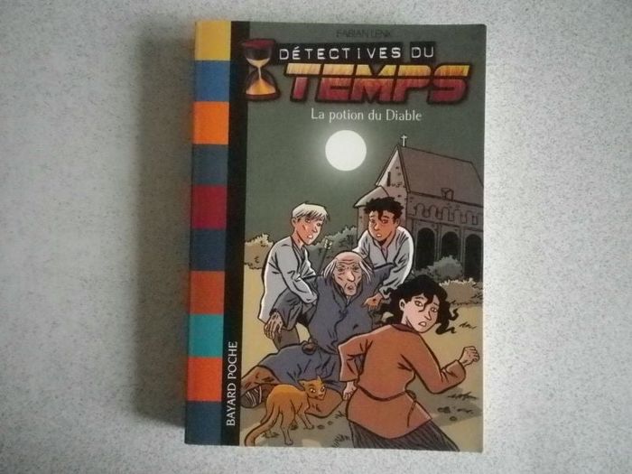 DETECTIVES DU TEMPS