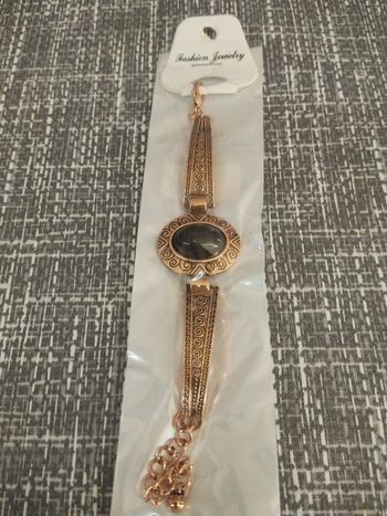 Bracelet