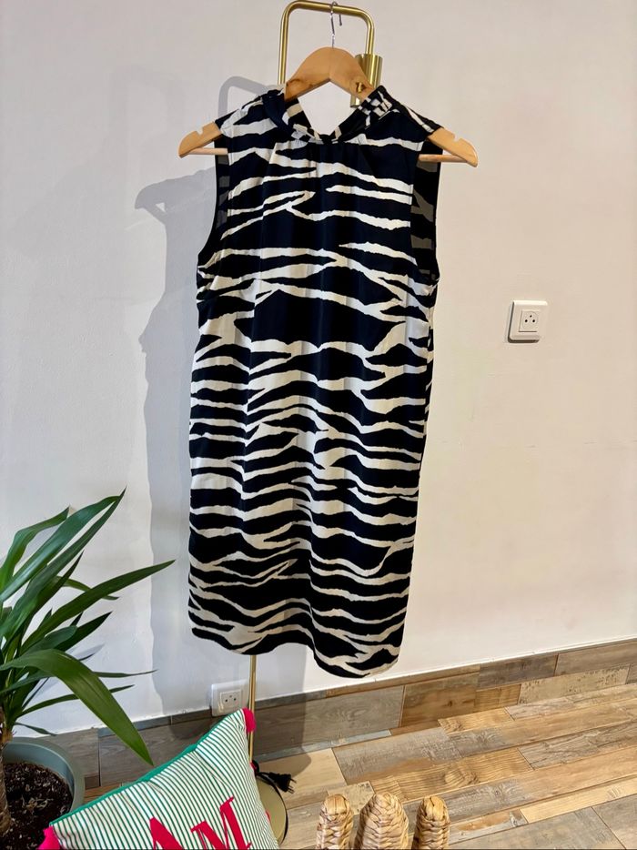 Robe mi-longue taille S - photo numéro 2