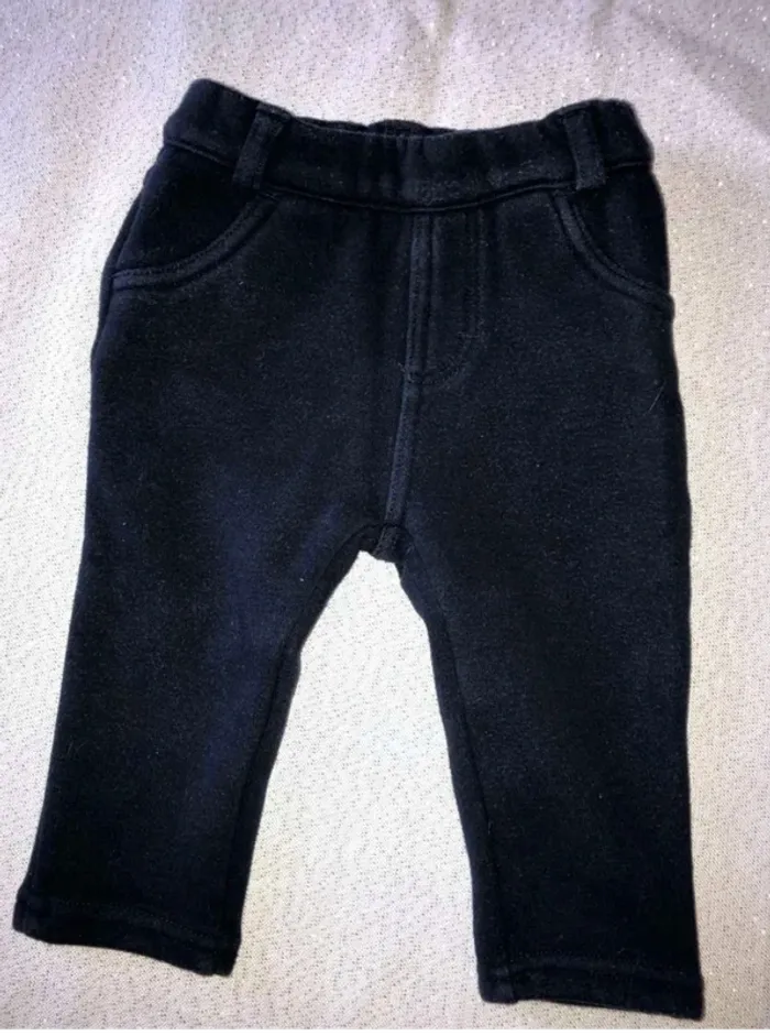 Pantalon chaud mixte Kiabi en parfait état taille 6 mois