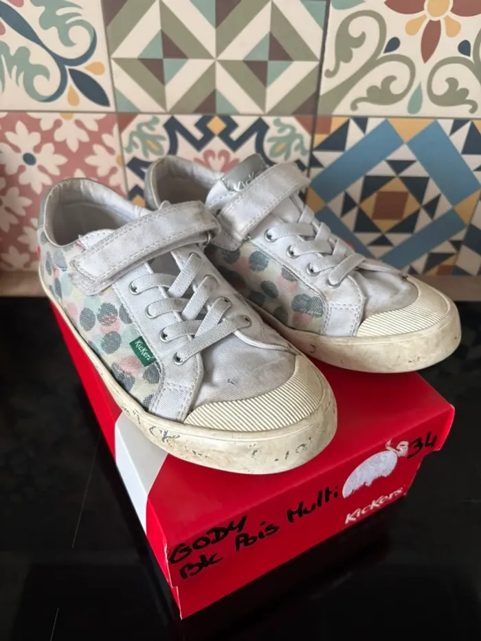 Kickers sneakers gody blanc pois pointure 34