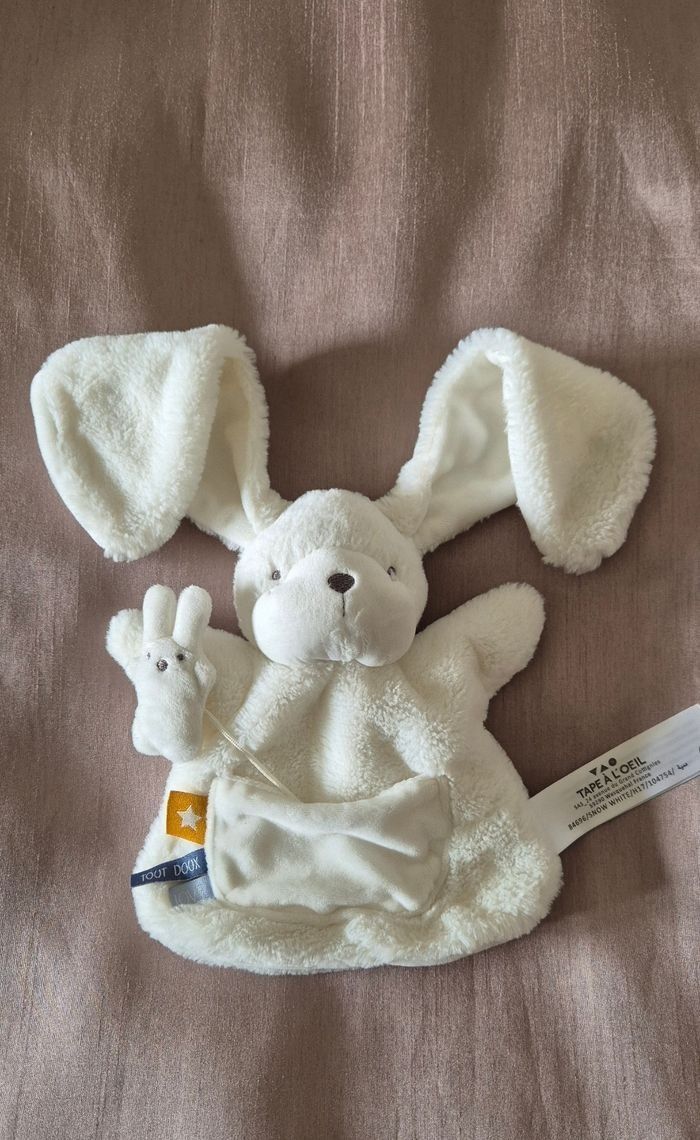 Doudou Tape À L'œil TAO Lapin Blanc Marionnette Poche Bébé Tout Doux Love - photo numéro 2
