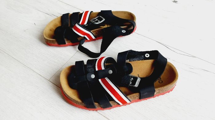 Chaussures mixte garçon fille sandales été marine et rouge Gémo pointure 30 - photo numéro 2