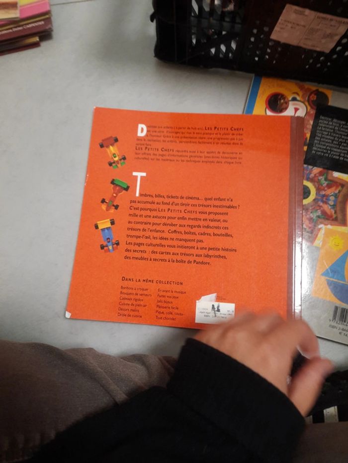 Lot livre activités manuelles - photo numéro 9
