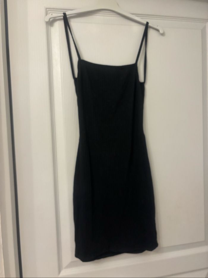 Robe moulante dos nu pretty Little thing  s - photo numéro 5