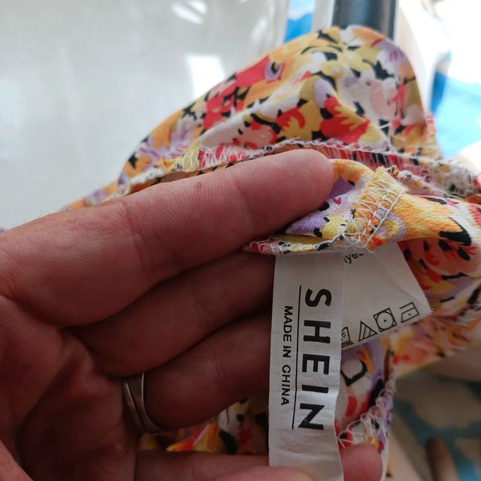 Robe 👗 été courte fleurie shein taille s/36 - photo numéro 7