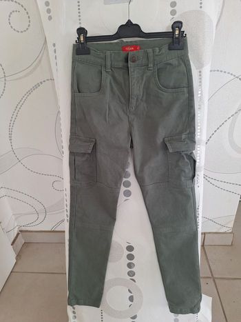 Jean taille 10 ans Tissaia. 