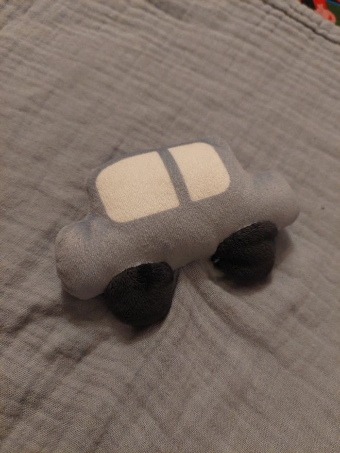 #5 H&M - doudou lange voiture - photo numéro 2