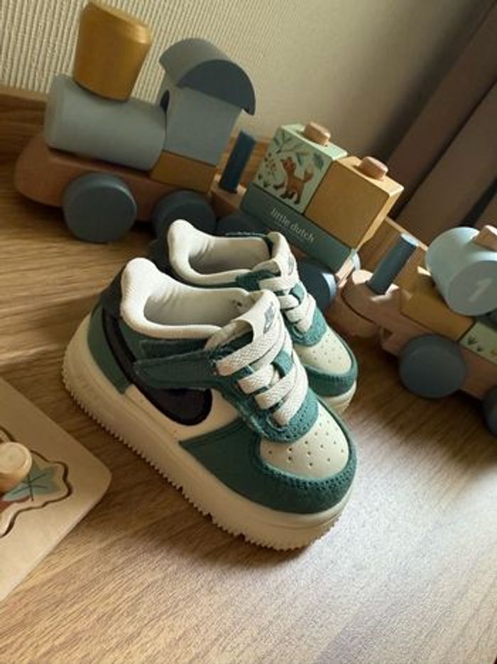 Air force one low 19,5