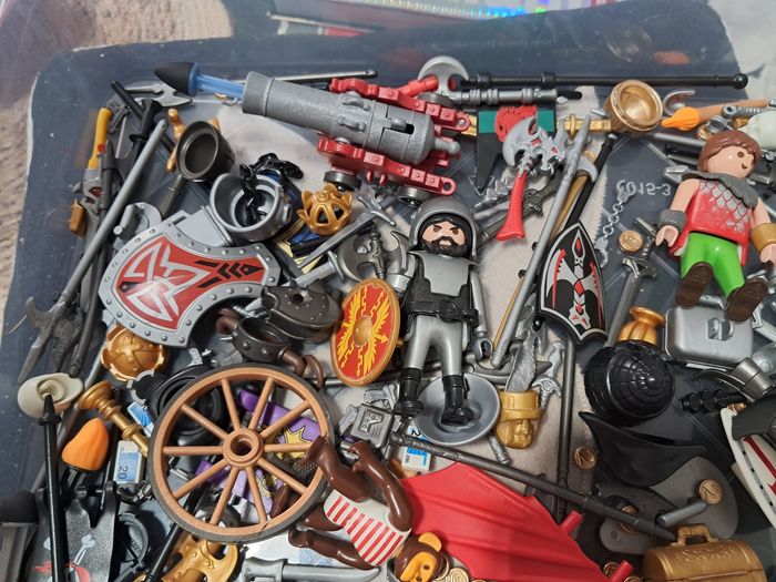 Lot de pièces détachées  playmobil - photo numéro 3