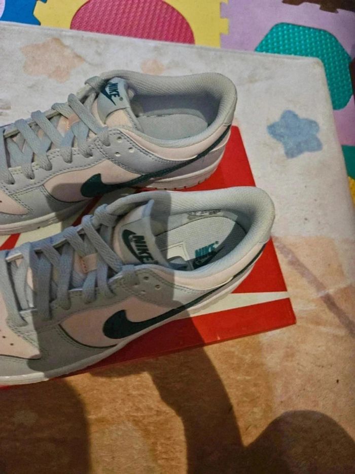 Nike Dunk Low Minéral Taille 38.5 - photo numéro 3
