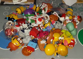 Lot de jouets Mac do