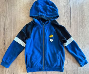 Cardigan à capuche ikks taille 8 ans très bon état
