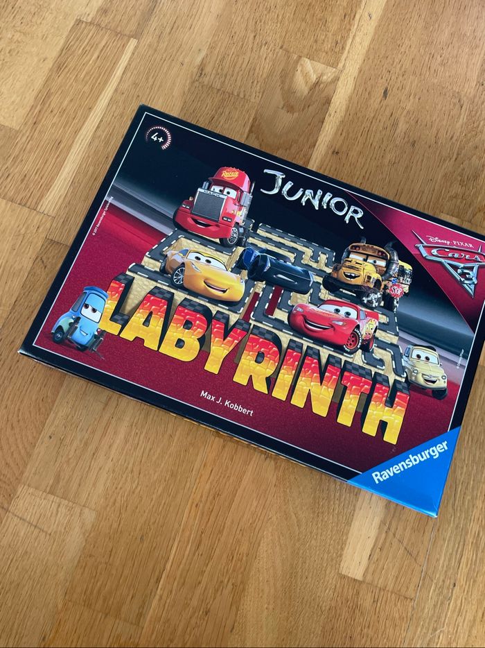Jeu société labyrinthe cars