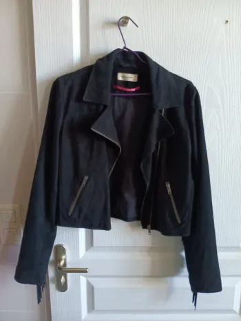 Veste en cuir de chèvre courte naf naf taille 40