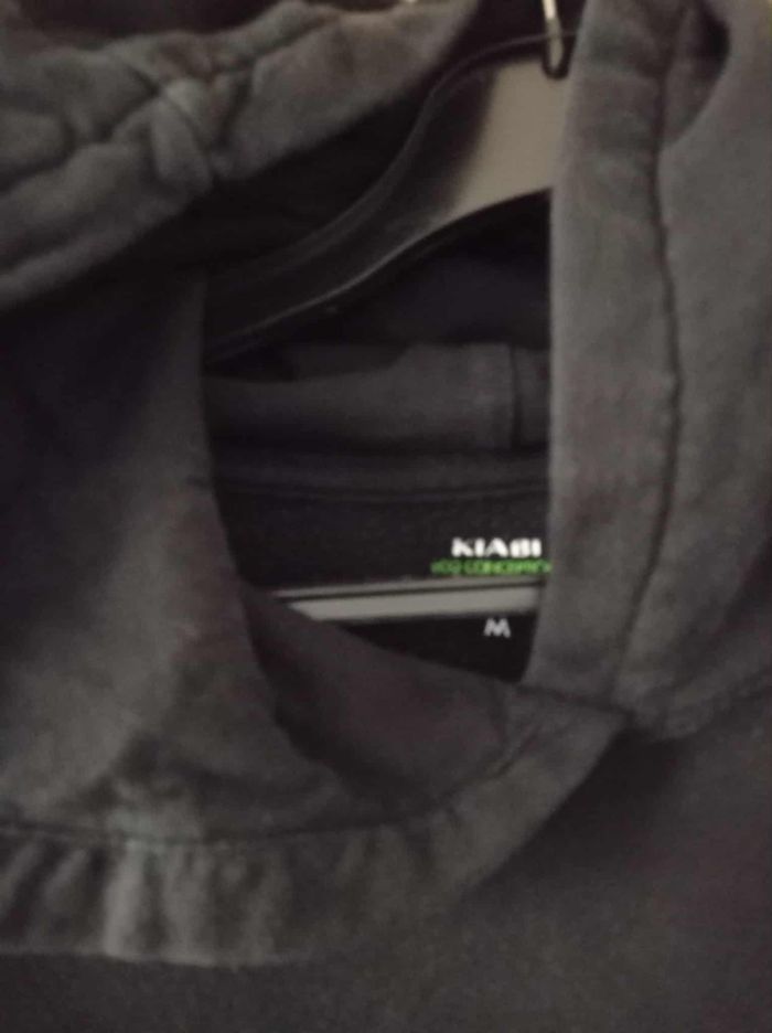 Sweat noir M/L - photo numéro 3