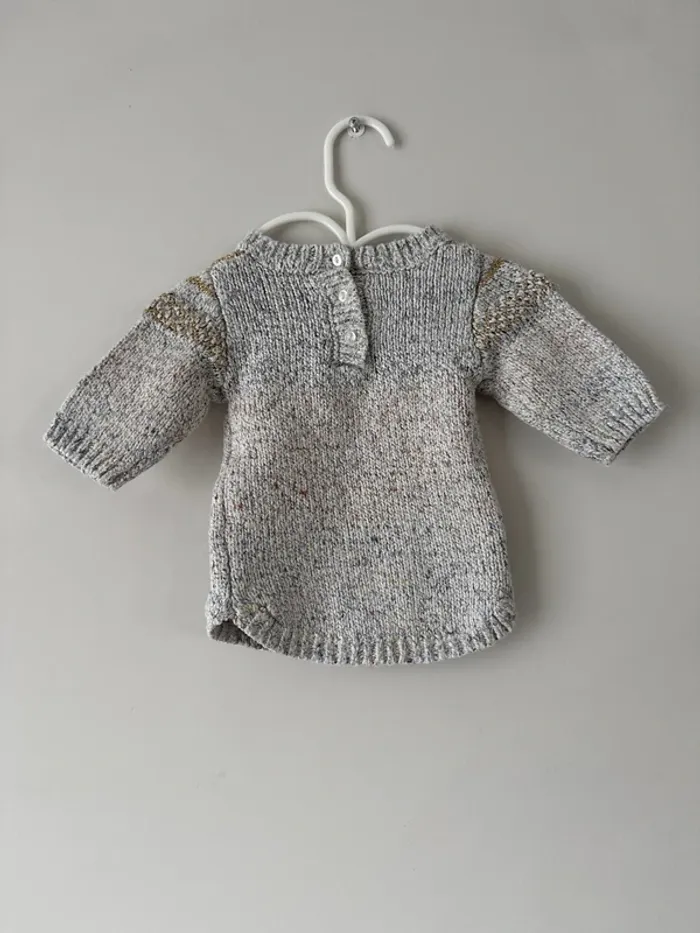 👚 Pull hiver - bébé fille - 52-56 cm-1 mois Kiabi - très bon état - photo numéro 5