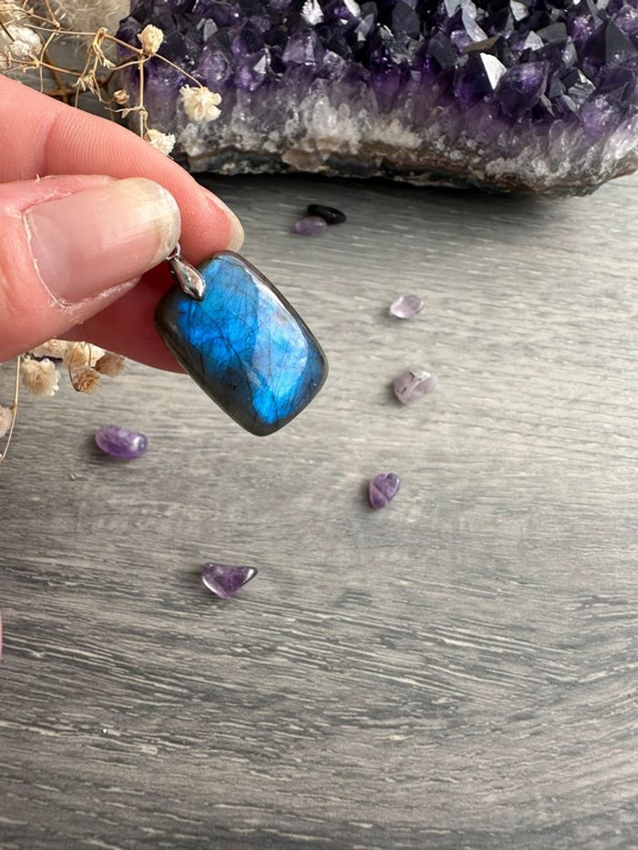 Pendentif en labradorite véritable de Madagascar – Pierre naturelle - photo numéro 9