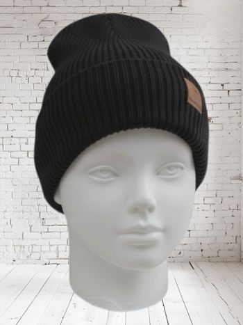 Bonnet noir en maille côtelée 5-8 ans