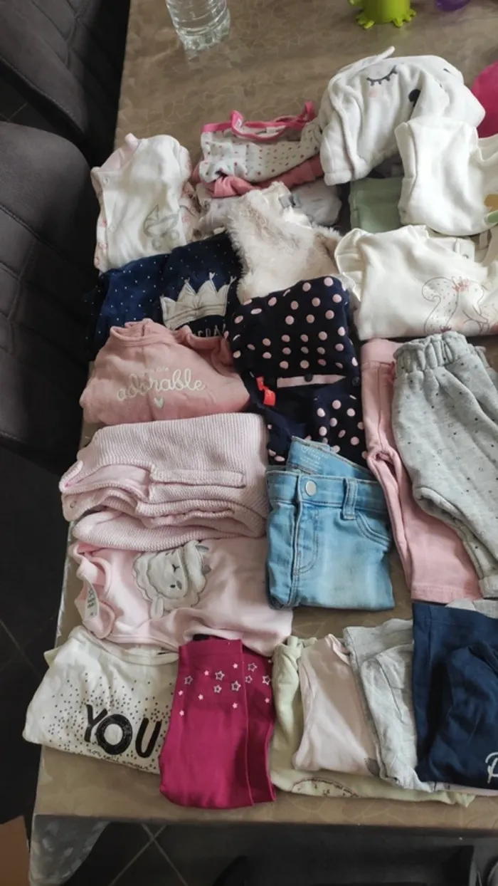 Lot vêtements bébé fille 1 , 3 et 6 mois 🪾 hiver - photo numéro 2