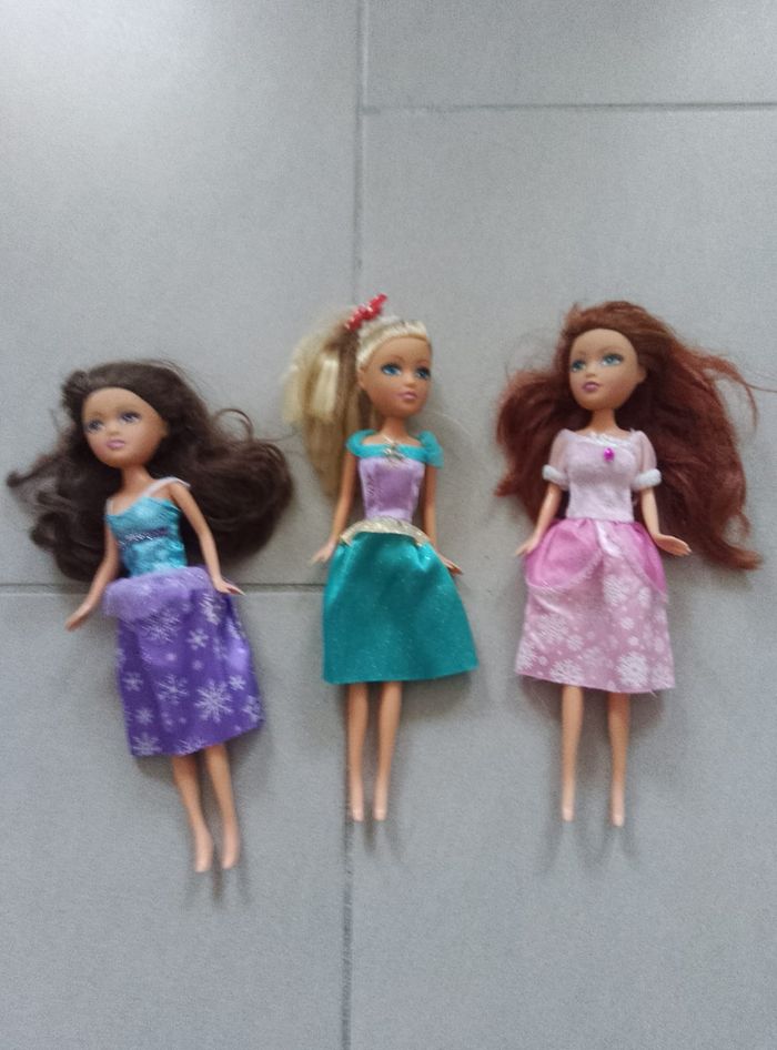 Lot de 3 poupées mannequin