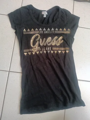 Tee shirt Guess taille S