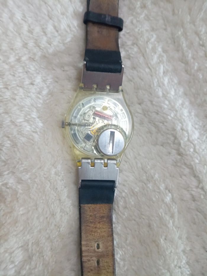 Montre swatch - photo numéro 4