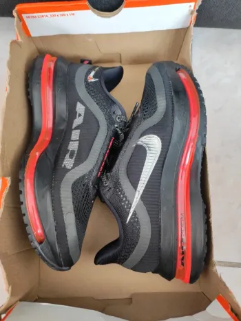 Nike Pegasus Premium noir rouge – pointure 37,5 – neuves