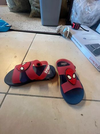 Claquette Spiderman taille 26/27