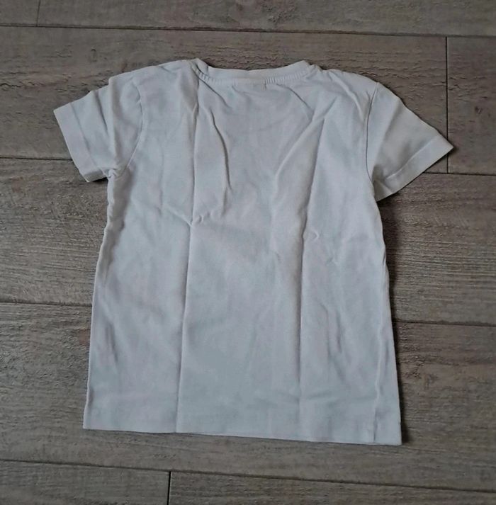 Tee-shirt casquette - photo numéro 3