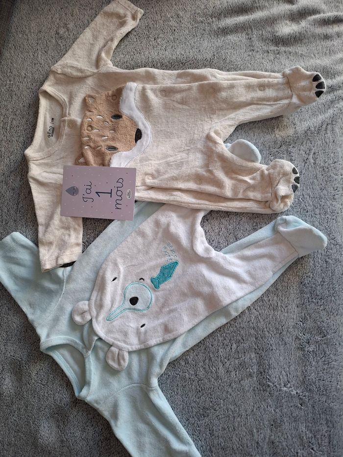 Lot 2 pyjamas 1 mois - photo numéro 2