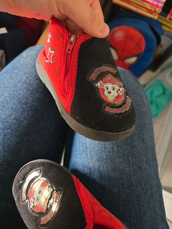 Chaussons taille 24