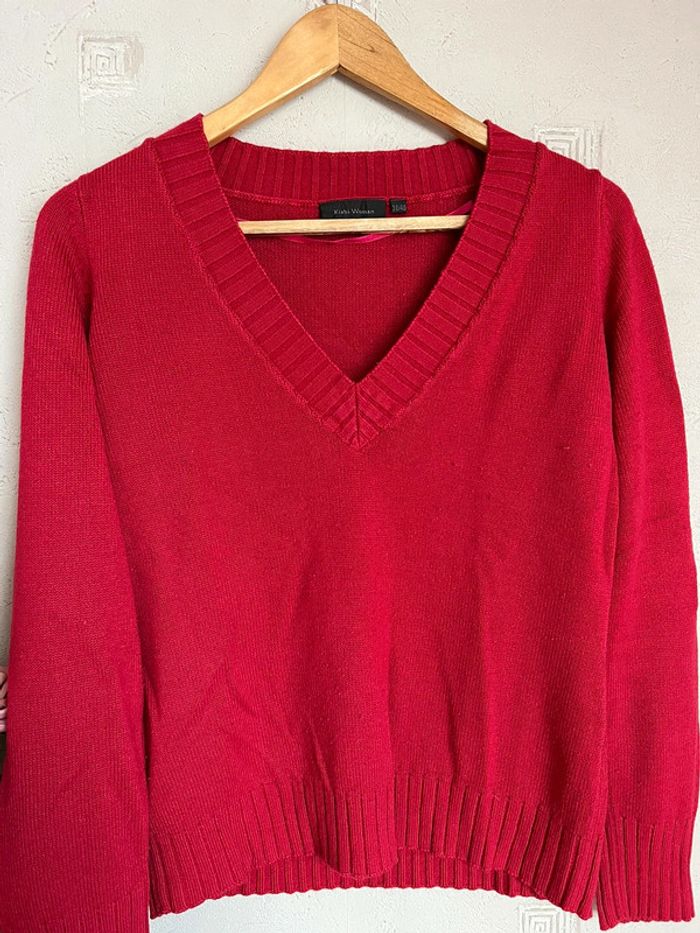 Pull rouge de chez Kiabi - photo numéro 2