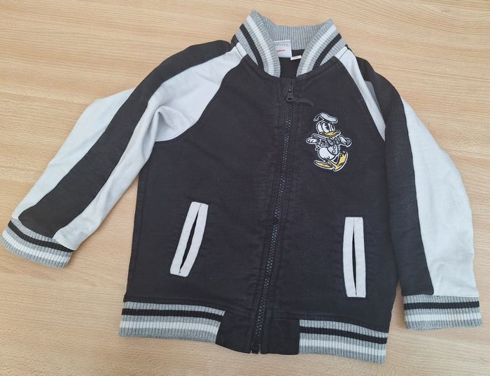 Lot vêtements garçon 4 ans - photo numéro 2