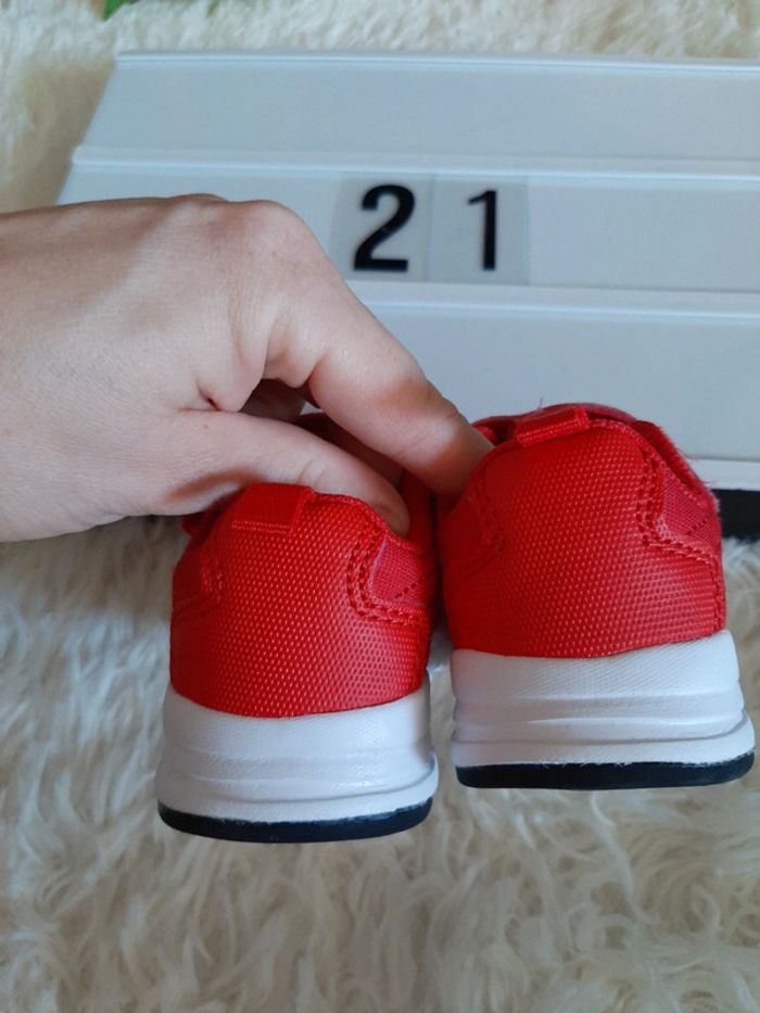 Baskets rouges - photo numéro 7