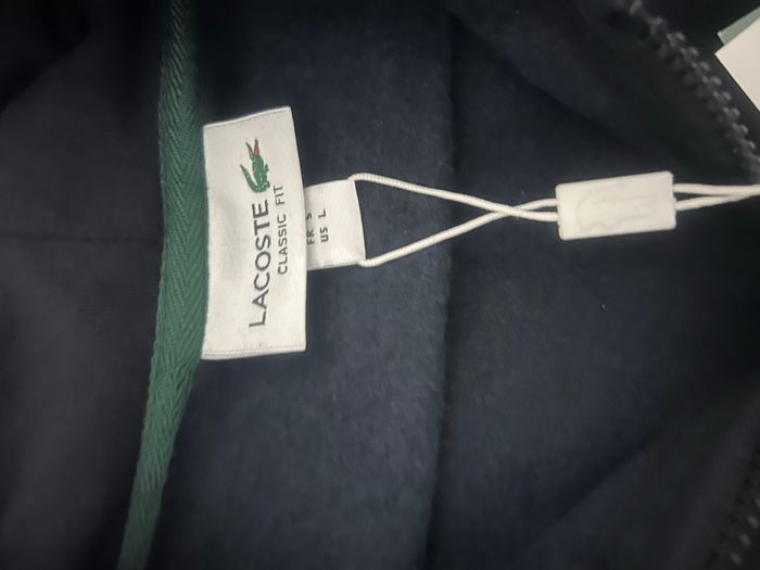 Gilet Lacoste neuf - photo numéro 1