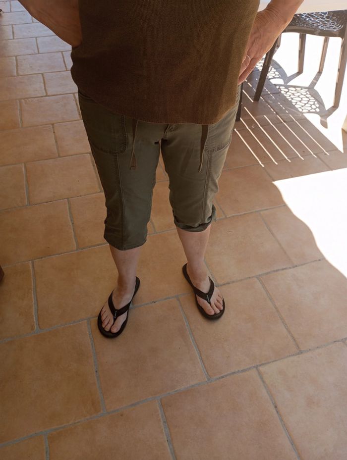 Pantacourt kaki