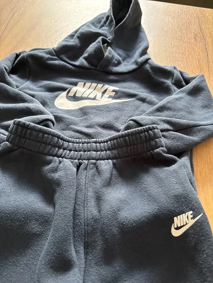 Ensemble Nike - photo numéro 2