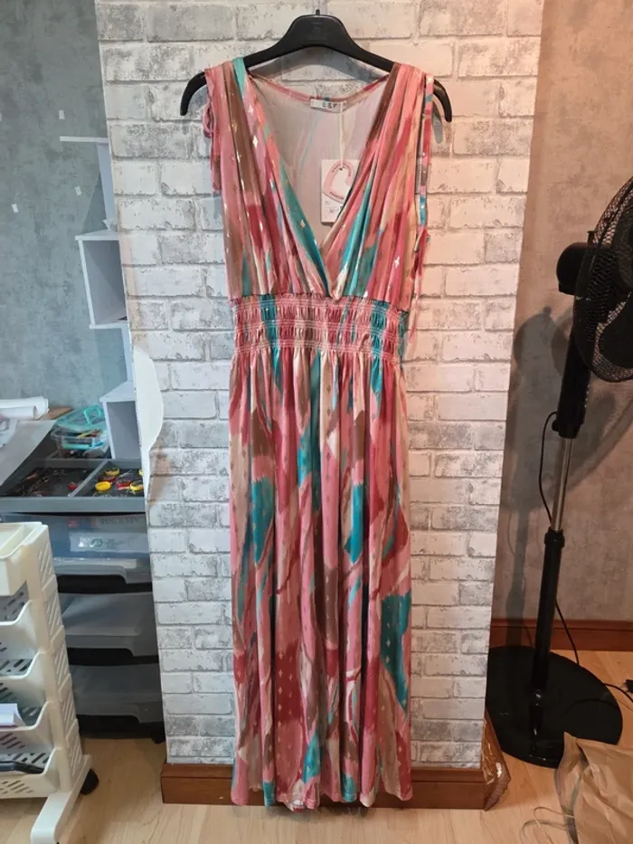 Longue robe été taille unique  neuve