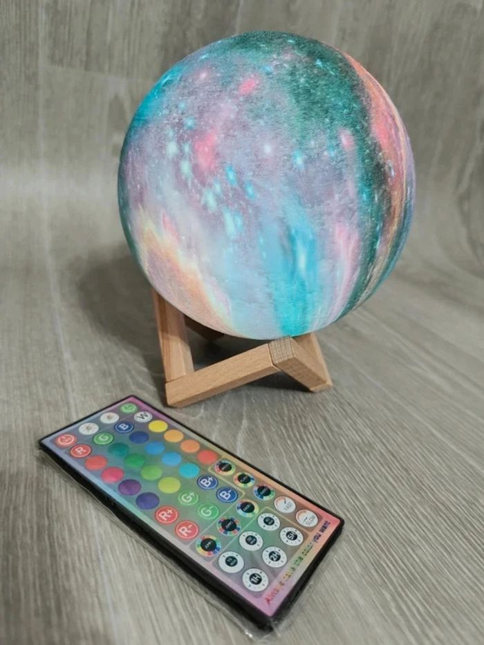 Magnifique Lampe Lune décorative 16 couleurs RGB - photo numéro 11
