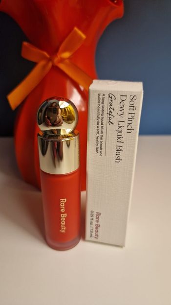 Rare Beauty blush liquide frais grateful 7.5ml neuf jamais utilisé jamais ouvert