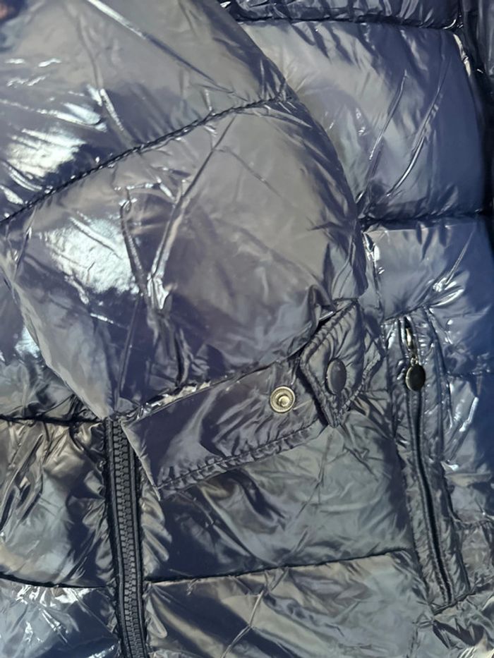 Doudoune brillante à capuche – Taille M – Neuve avec étiquette – Bleu marine - photo numéro 5