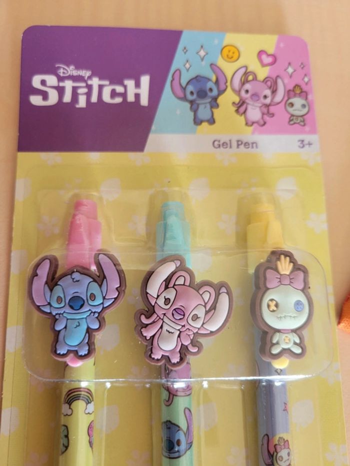 Trousse Stitch + lot stylos Stitch Neuf - photo numéro 3