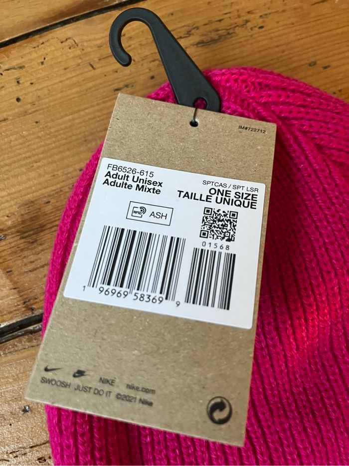 Bonnet Nike rose - photo numéro 2