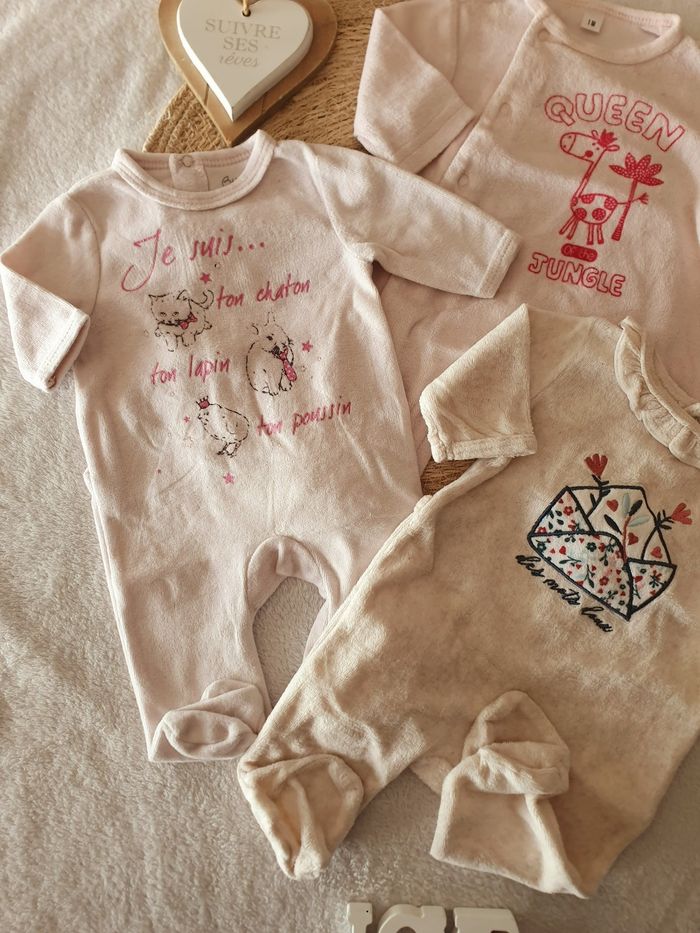 Pyjama * 1 mois 💌 - photo numéro 4
