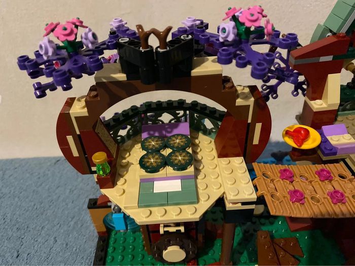 Lego elves 41075 The Elves' Treetop Hideaway complet en pièces sans figurine avec notices - photo numéro 15