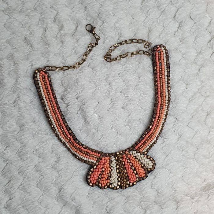 Collier plastron de perles collar beads