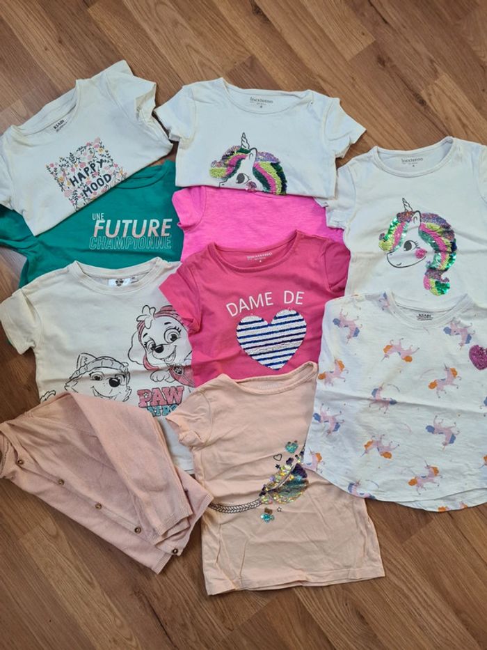 Lot tee shirts