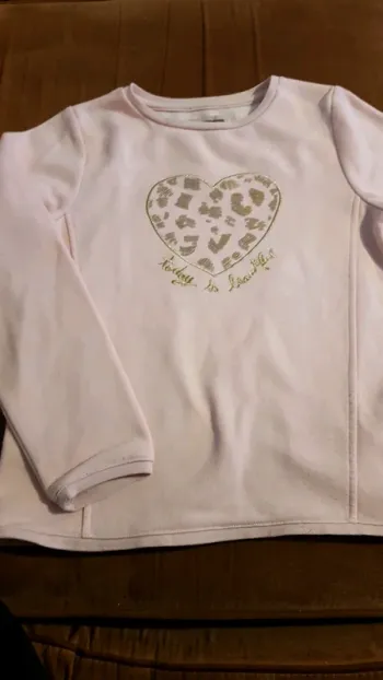Sweat shirt